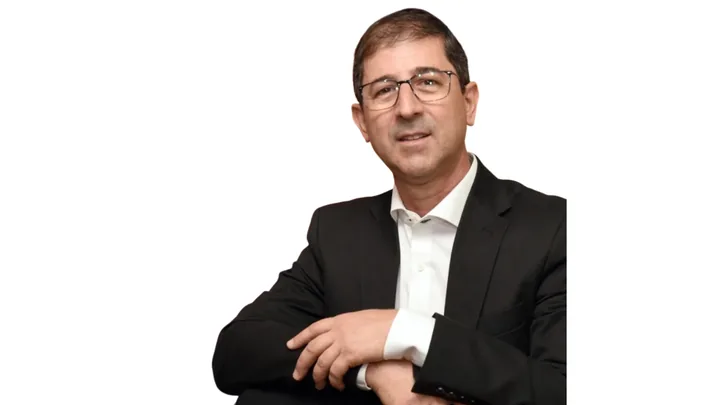 Dr. Cleandro Pazinato Dias