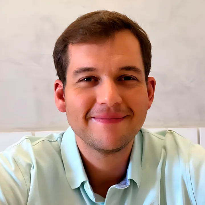 Esp. Pedro Luppi