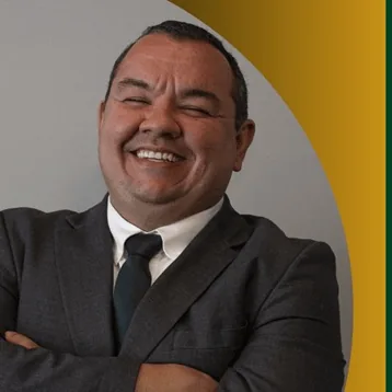 Esp. Adriano Barbosa