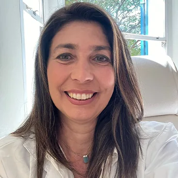 Dra. Carla Vasconcelos